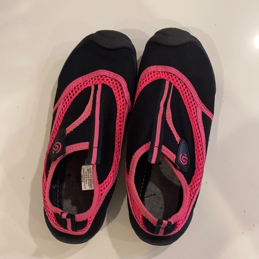 Girls water shoes
